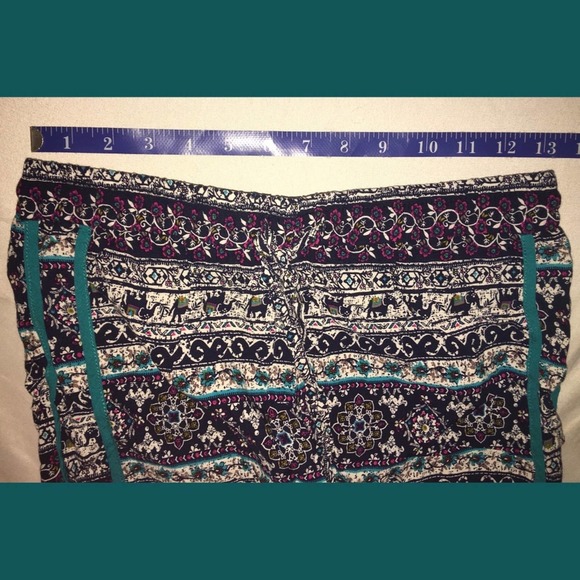 E2 Clothing Mandala Elephant Print Pull-On Shorts - Picture 3 of 10